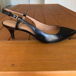 Women leather heeled slingback shoes